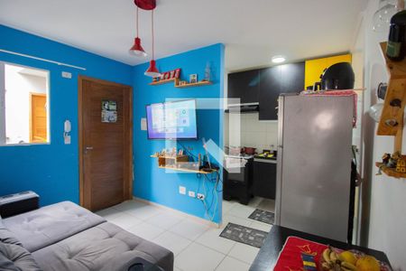 Sala de apartamento para alugar com 2 quartos, 44m² em Vila Campanela, São Paulo