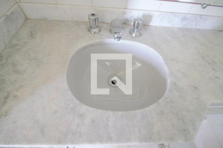 Apartamento à venda com 64m², 2 quartos e 2 vagas Apartamento à venda com 64m², 2 quartos e 2 vagasBanheiro