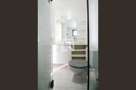 Apartamento à venda com 64m², 2 quartos e 2 vagas Apartamento à venda com 64m², 2 quartos e 2 vagasBanheiro