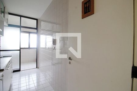 Apartamento à venda com 64m², 2 quartos e 2 vagas Apartamento à venda com 64m², 2 quartos e 2 vagasCozinha