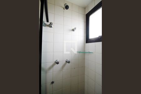 Apartamento à venda com 64m², 2 quartos e 2 vagas Apartamento à venda com 64m², 2 quartos e 2 vagasBanheiro da Suíte