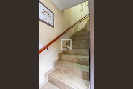 Escada de casa de condomínio à venda com 2 quartos, 120m² em Vila Gomes, São Paulo