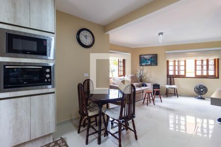 Casa de condomínio à venda com 120m², 2 quartos e 2 vagas Casa de condomínio à venda com 120m², 2 quartos e 2 vagasCozinha