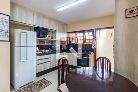 Casa de condomínio à venda com 120m², 2 quartos e 2 vagas Casa de condomínio à venda com 120m², 2 quartos e 2 vagasCozinha