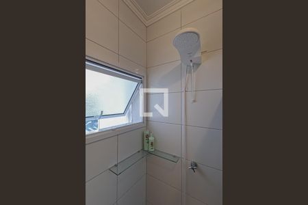 Casa de condomínio à venda com 130m², 3 quartos e 2 vagasBanheiro