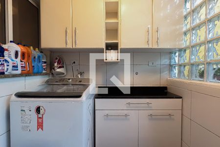 Casa de condomínio à venda com 130m², 3 quartos e 2 vagasÁrea de Serviço