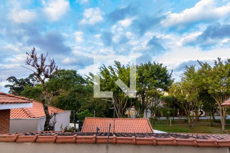 Casa à venda com 200m², 3 quartos e 4 vagasVista