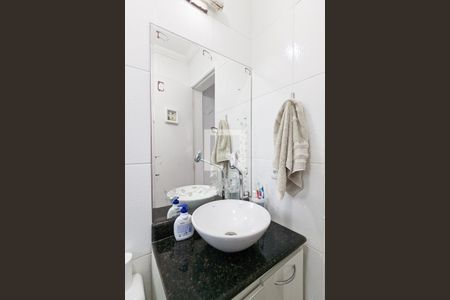 Apartamento à venda com 146m², 4 quartos e 2 vagas Apartamento à venda com 146m², 4 quartos e 2 vagasBanheiro da suíte