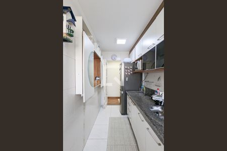 Apartamento à venda com 146m², 4 quartos e 2 vagas Apartamento à venda com 146m², 4 quartos e 2 vagasCozinha