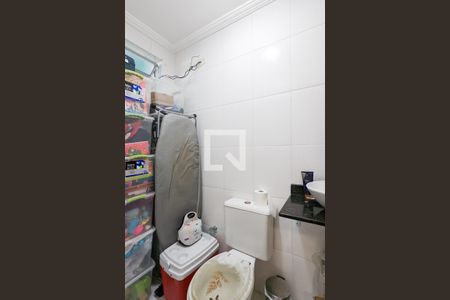 Apartamento à venda com 146m², 4 quartos e 2 vagas Apartamento à venda com 146m², 4 quartos e 2 vagasBanheiro da suíte 2
