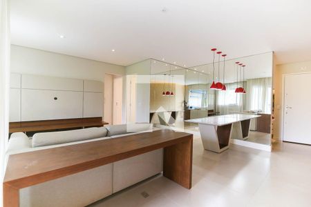 Sala de apartamento para alugar com 1 quarto, 77m² em Vila Andrade, São Paulo