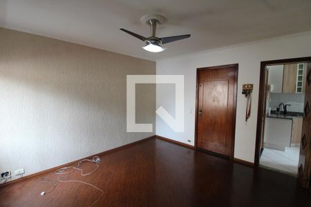 Sala de apartamento para alugar com 3 quartos, 70m² em Vila Antonieta, São Paulo