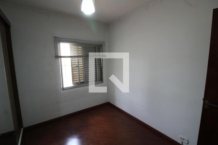 Quarto 2 de apartamento para alugar com 3 quartos, 70m² em Vila Antonieta, São Paulo