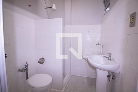 Banheiro de kitnet/studio à venda com 1 quarto, 31m² em Centro, Rio de Janeiro