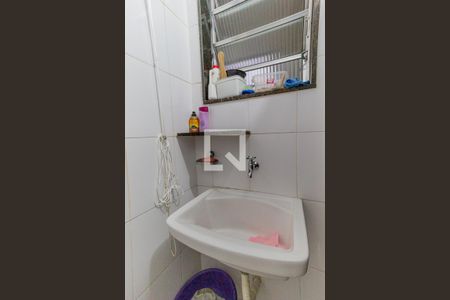 Banheiro de kitnet/studio para alugar com 1 quarto, 26m² em Flamengo, Rio de Janeiro