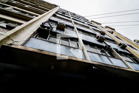 Apartamento à venda com 68m², 2 quartos e sem vaga Apartamento à venda com 68m², 2 quartos e sem vagaFachada