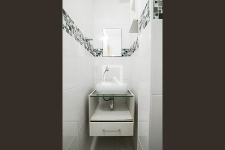 Lavabo de apartamento à venda com 2 quartos, 68m² em Tijuca, Rio de Janeiro