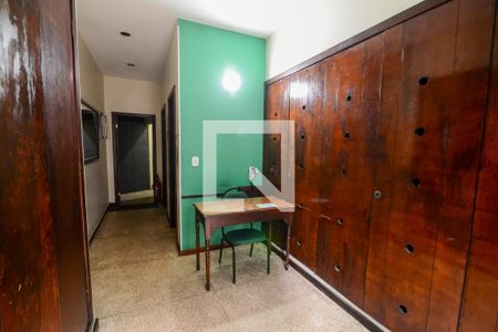 Apartamento à venda com 68m², 2 quartos e sem vaga Apartamento à venda com 68m², 2 quartos e sem vagaHall