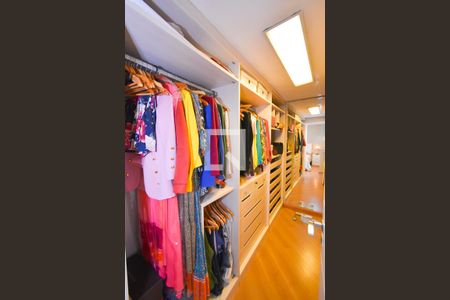 Casa à venda com 140m², 3 quartos e 3 vagasCloset da suíte 1