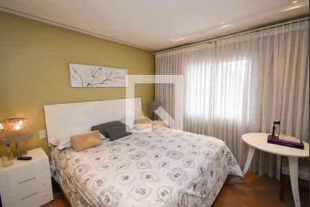 Casa à venda com 140m², 3 quartos e 3 vagasSuíte 1