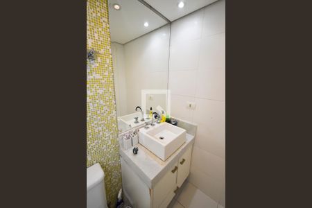 Casa à venda com 140m², 3 quartos e 3 vagasBanheiro da Suíte 2