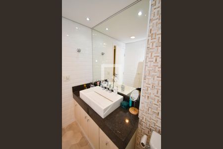 Casa à venda com 140m², 3 quartos e 3 vagasBanheiro da Suíte 1