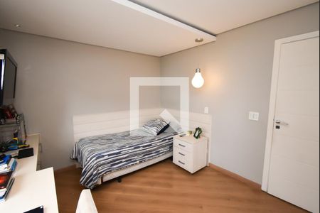 Casa à venda com 140m², 3 quartos e 3 vagasSuíte 2