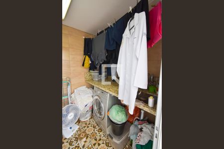 Casa à venda com 140m², 3 quartos e 3 vagasLavanderia