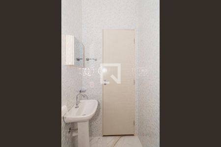 Banheiro de casa para alugar com 1 quarto, 50m² em Vila Mazzei, São Paulo