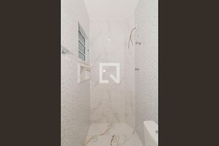 Banheiro de casa para alugar com 1 quarto, 50m² em Vila Mazzei, São Paulo