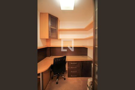 Apartamento para alugar com 90m², 2 quartos e 1 vaga Apartamento para alugar com 90m², 2 quartos e 1 vagaQuarto de Serviço