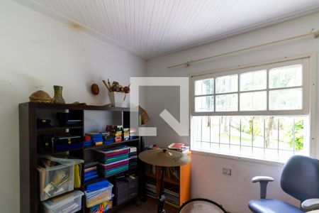 Casa à venda com 634m², 4 quartos e 6 vagasQuarto 2 piso inferior