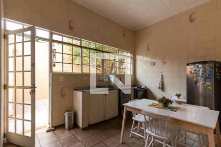 Casa à venda com 634m², 4 quartos e 6 vagasCozinha