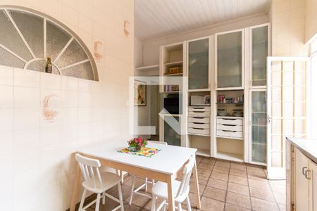 Casa à venda com 634m², 4 quartos e 6 vagasCozinha