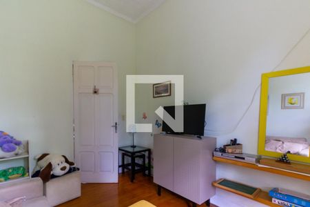 Casa à venda com 634m², 4 quartos e 6 vagasQuarto 6