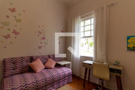 Casa à venda com 634m², 4 quartos e 6 vagasQuarto 4 Piso Superior