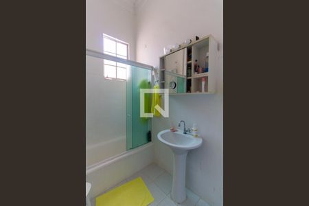 Casa à venda com 634m², 4 quartos e 6 vagasBanheiro 1