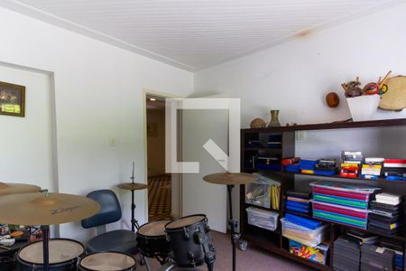 Casa à venda com 634m², 4 quartos e 6 vagasQuarto 2 piso inferior