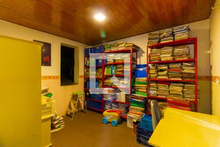 Casa à venda com 634m², 4 quartos e 6 vagasQuarto 1 piso inferior