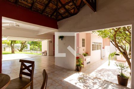 Casa à venda com 634m², 4 quartos e 6 vagasGaragem 