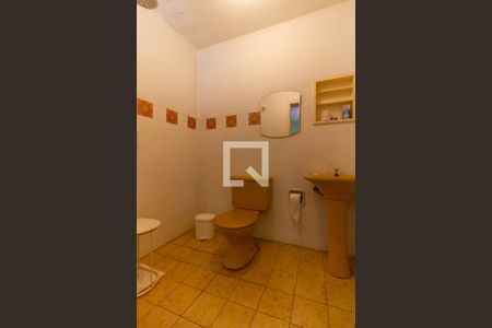 Casa à venda com 634m², 4 quartos e 6 vagasBanheiro 4