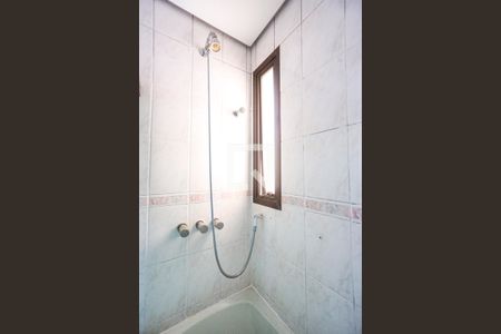 Apartamento à venda com 112m², 3 quartos e 2 vagas Apartamento à venda com 112m², 3 quartos e 2 vagasChuveiro