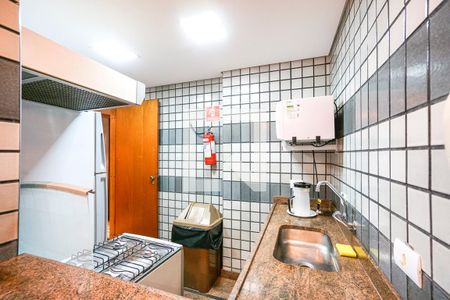 Apartamento à venda com 112m², 3 quartos e 2 vagas Apartamento à venda com 112m², 3 quartos e 2 vagasCopa do salão de festas