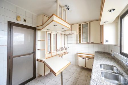 Apartamento à venda com 112m², 3 quartos e 2 vagas Apartamento à venda com 112m², 3 quartos e 2 vagasCozinha