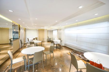 Apartamento à venda com 112m², 3 quartos e 2 vagas Apartamento à venda com 112m², 3 quartos e 2 vagasSalão de festas