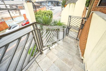 Apartamento à venda com 112m², 3 quartos e 2 vagas Apartamento à venda com 112m², 3 quartos e 2 vagasEscada