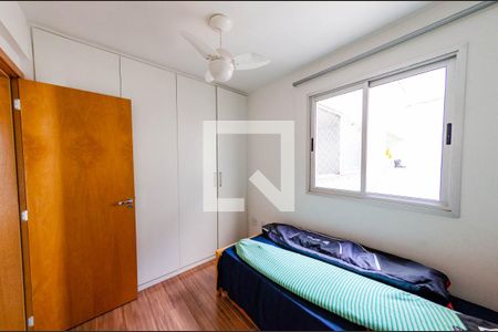 Quarto 1 de apartamento para alugar com 2 quartos, 77m² em Grajaú, Belo Horizonte