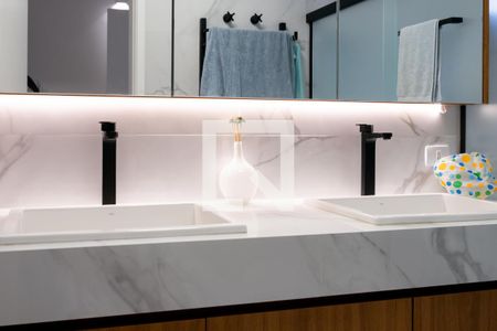 Casa à venda com 400m², 3 quartos e 4 vagas Casa à venda com 400m², 3 quartos e 4 vagasBanheiro Quarto 3 - Suíte