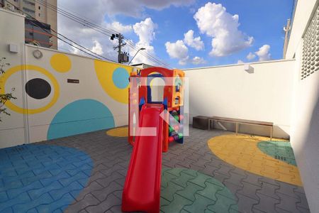 Apartamento à venda com 78m², 2 quartos e 2 vagasÁrea comum - Playground