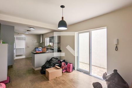 Casa à venda com 150m², 2 quartos e 3 vagas Casa à venda com 150m², 2 quartos e 3 vagasCopa